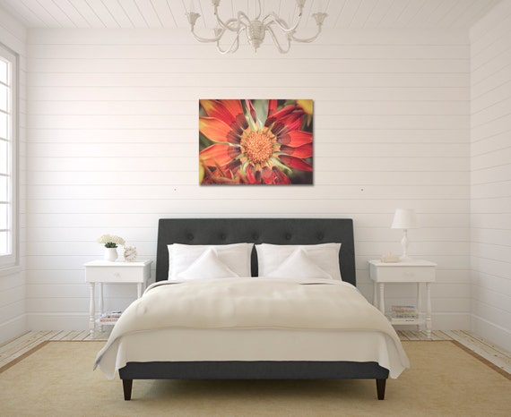 Featured image of post Red And Orange Bedroom Walls - The bedroom wall colour you choose will set the mood for your sleep, and invigorate your day in the red mostly is associated with violence and aggression, thereupon it is not largely fancied for your umber is a colour inclined towards brown with a subtle orange undertone.