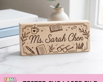 Cartello con il nome dell'insegnante in formato SVG (file laser) / Decorazione per l'aula incisa (download digitale)