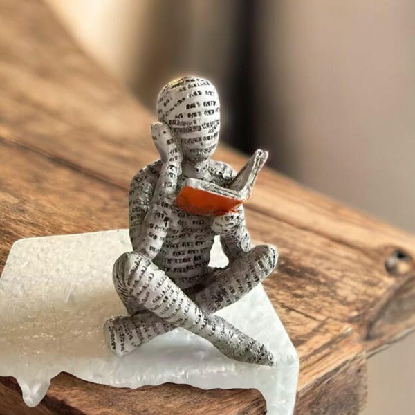 Reading Woman Figurine – Book Lover Gift, Bookworm Decor, Shelf & Desk Ornament, Gift for Her, Reading Sculpture