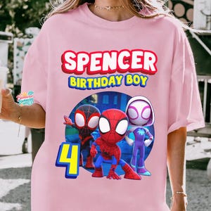 Camiseta de cumpleaños personalizada de Spidey con nombre y edad para niño, camiseta de cumpleaños personalizada de Spidey y sus increíbles amigos, camiseta de cumpleaños para niños pequeños, camiseta de cumpleaños de superhéroes imagen 3