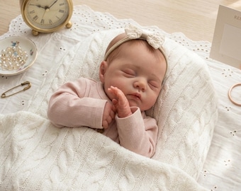 19-tums Irys Reborn Baby Dock – Livsnaturlig nyfödd med handmålade vener, mjuk tygkropp och realistisk vinylhud som samlarleksak