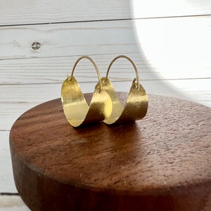 Small Gold Brass Hammered Hoop Earrings, Brass Tribal Earrings, Thick Gold Hoop Earrings, Hammered Gold Earrings