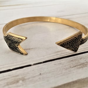 Brass Arrow Cuff Bracelet, Gold Arrow Jewelry, Gold Cuff Bracelet, Arrow Bangle Bracelet, Black Arrow Bracelet, Turquoise Arrow Bracelet