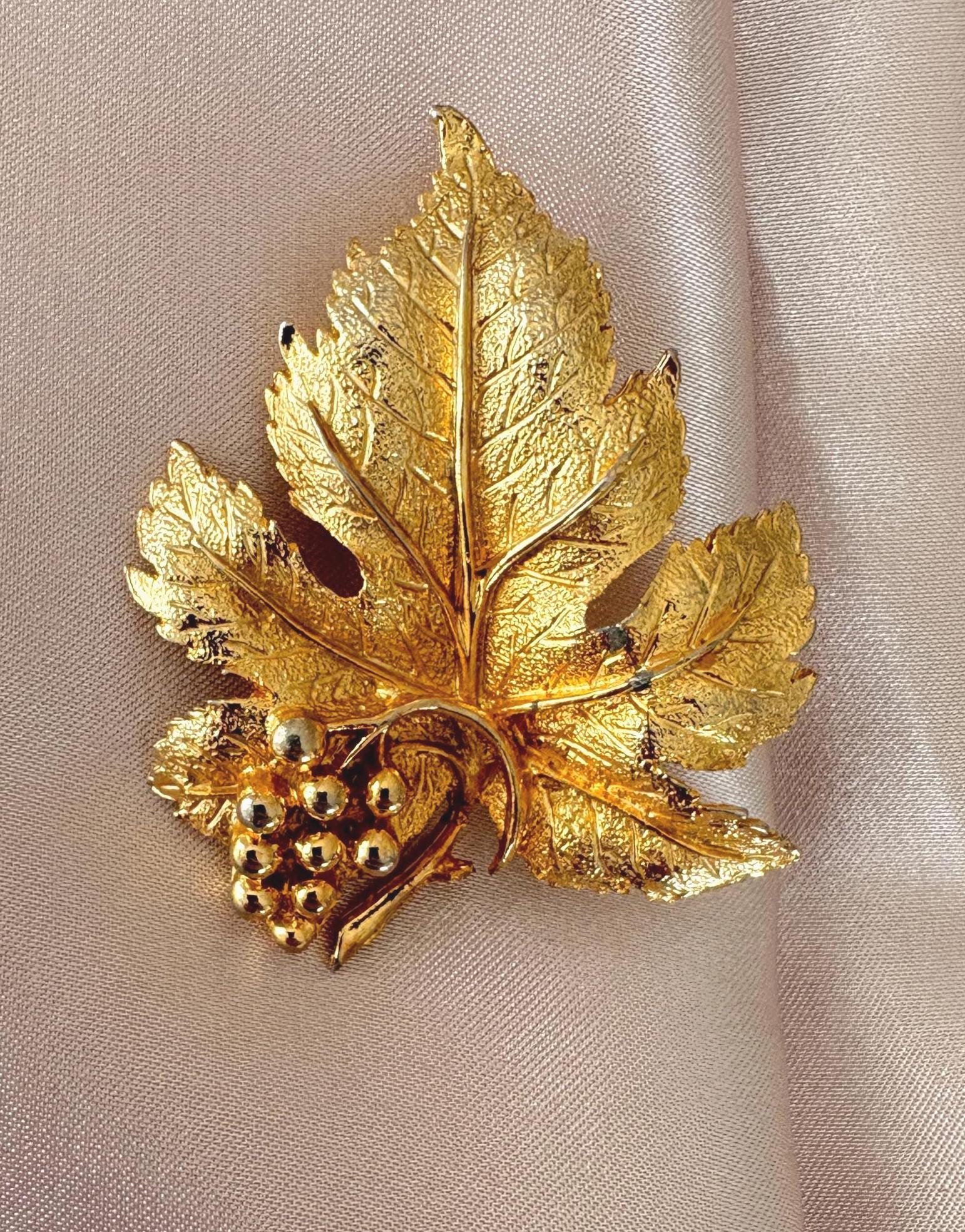 Broche En Argent 925 Avec Ambre Et Motif Grappes De Vigne - Occasion - Bijou