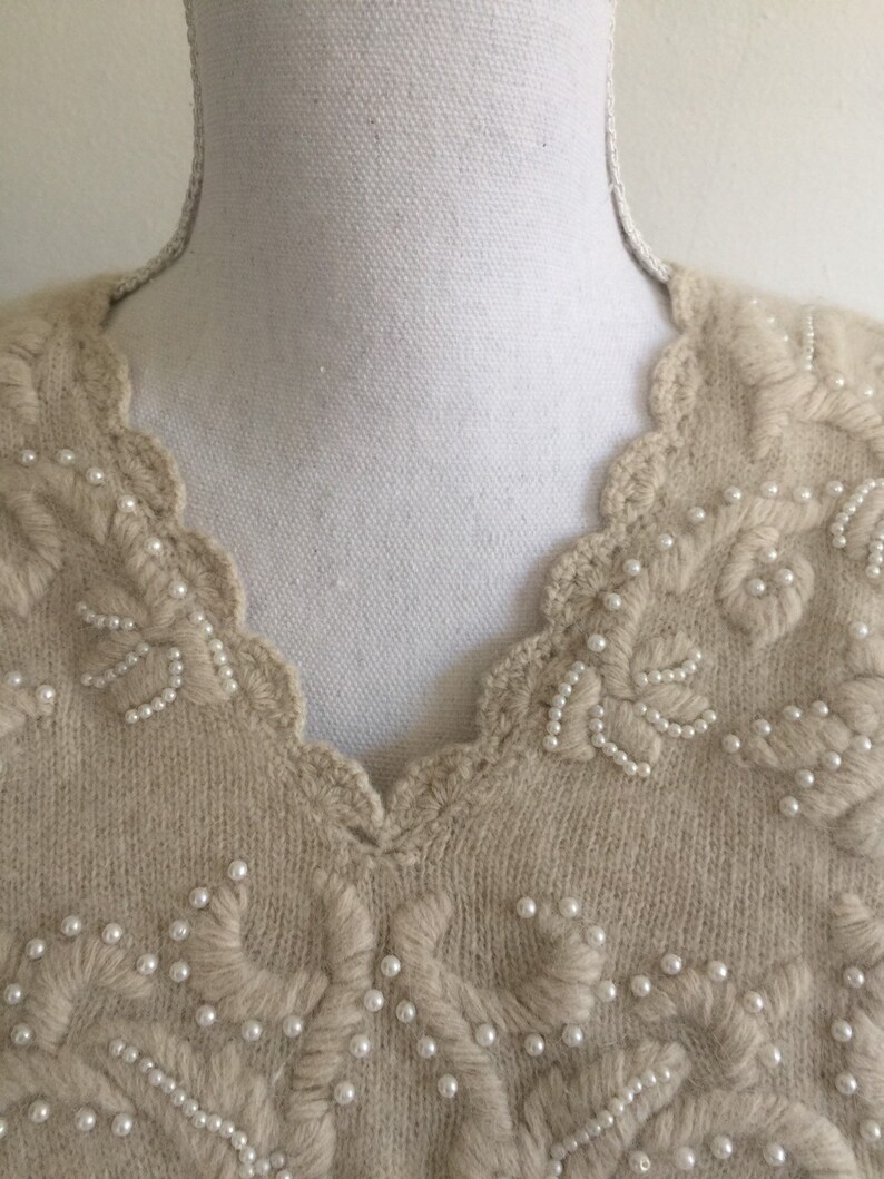 Vintage Ivory Pearled Wool Sweater M