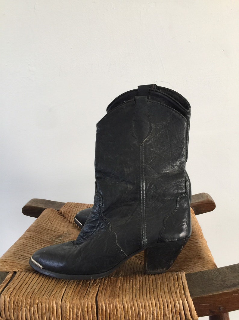 cowboy boot tip