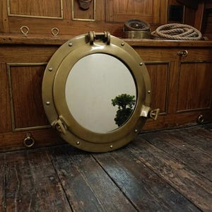 Espejo de ojo de buey de latón vintage / Arte náutico de pared / Decoración industrial costera para el hogar