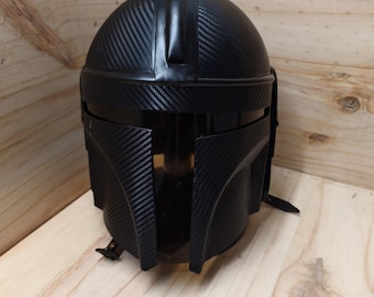 Réplica de armadura de casco estilo mandaloriano pintado de negro para cosplay, exhibición y accesorio de disfraz