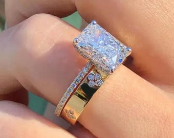 Conjunto de anillos de boda con talla radiante en oro macizo de 18 quilates, conjunto de anillo de compromiso con halo oculto de diamantes y banda gruesa de engaste al ras. Joyería fina hecha a mano.