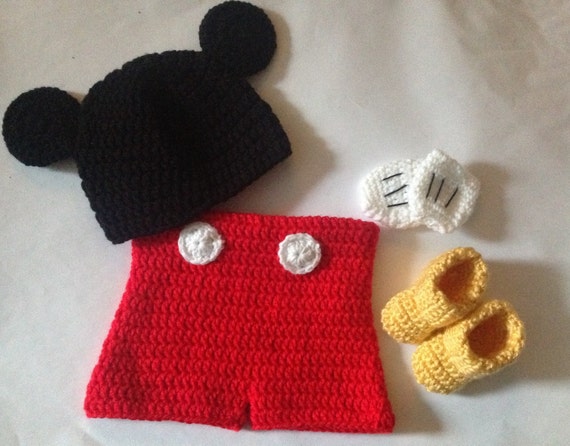 mickey mouse knitted baby outfit