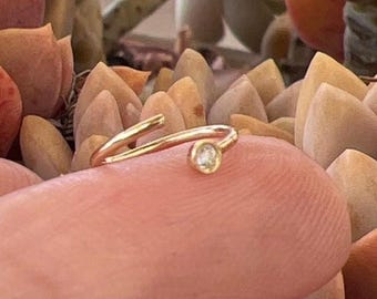 14k Solid Gold Tragus Hoop Earring 20g — Thin Cartilage Helix Piercing, Tiny Gold Hoops 4‑8mm, Minimalist Stacking Jewelry