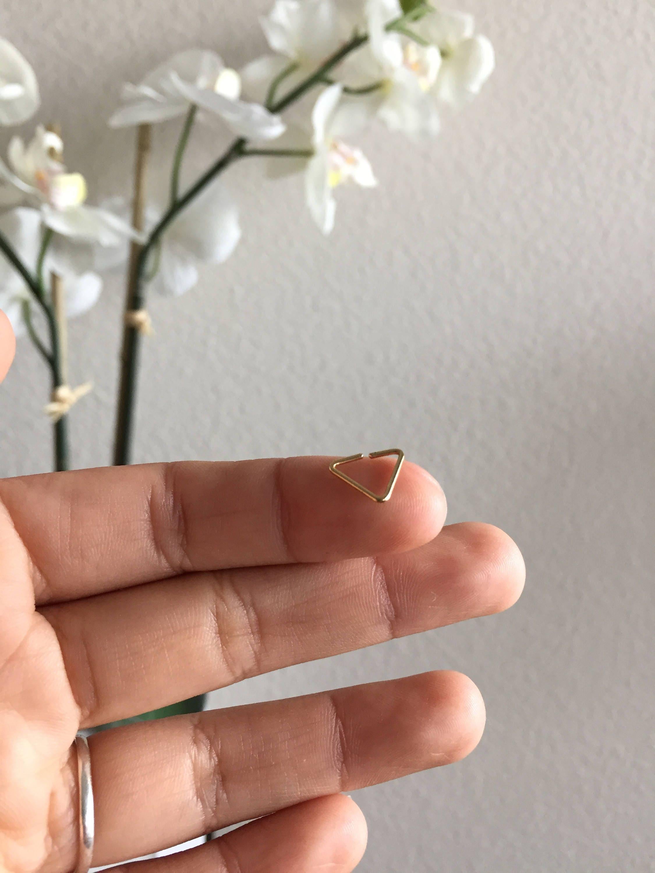 Anneau De Septum En Or Jaune 14 Carats Avec Strass Triangle - Tige 1.2x8mm - Neuf étiqueté