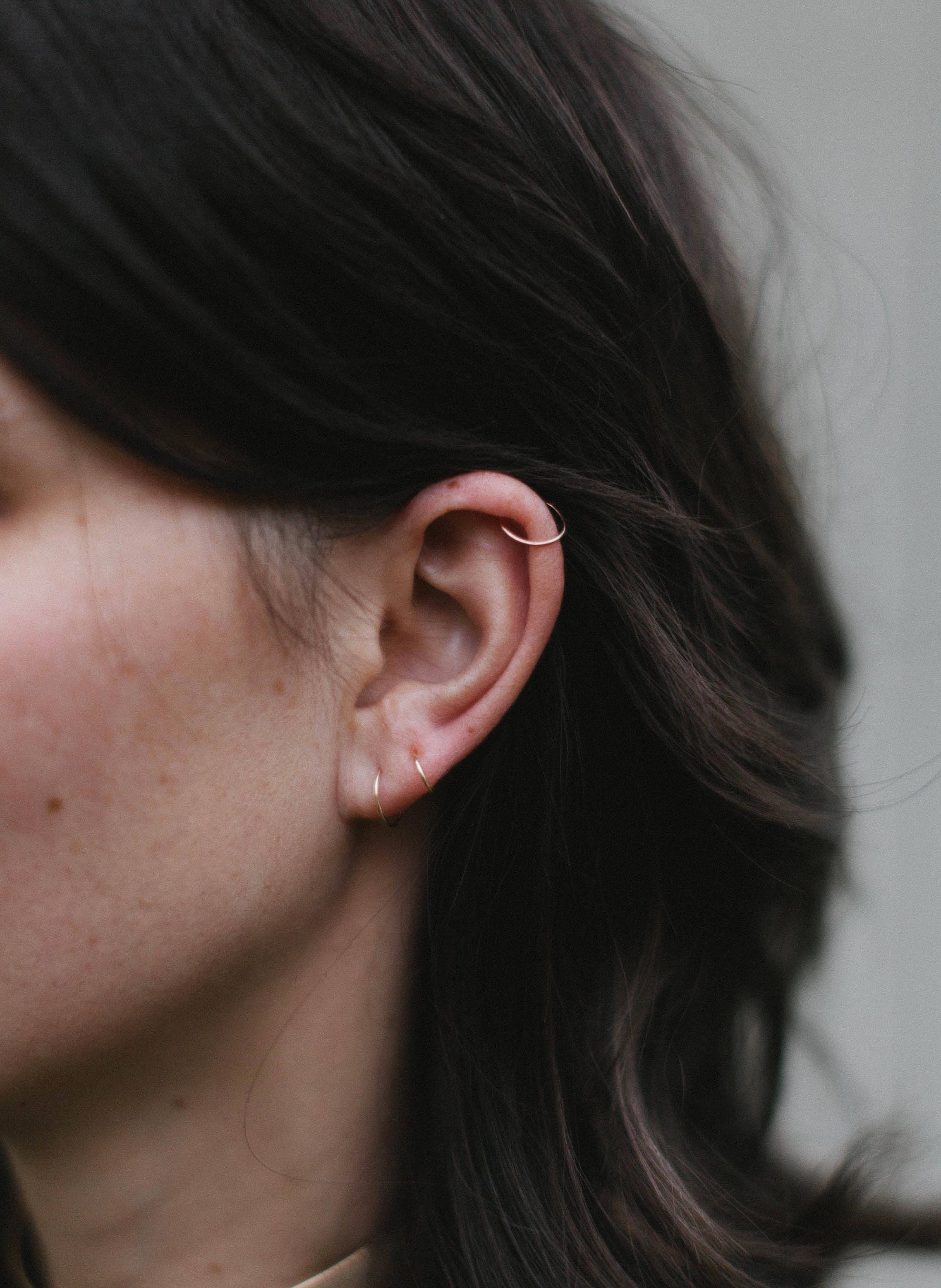 20g 2024 hoop earrings
