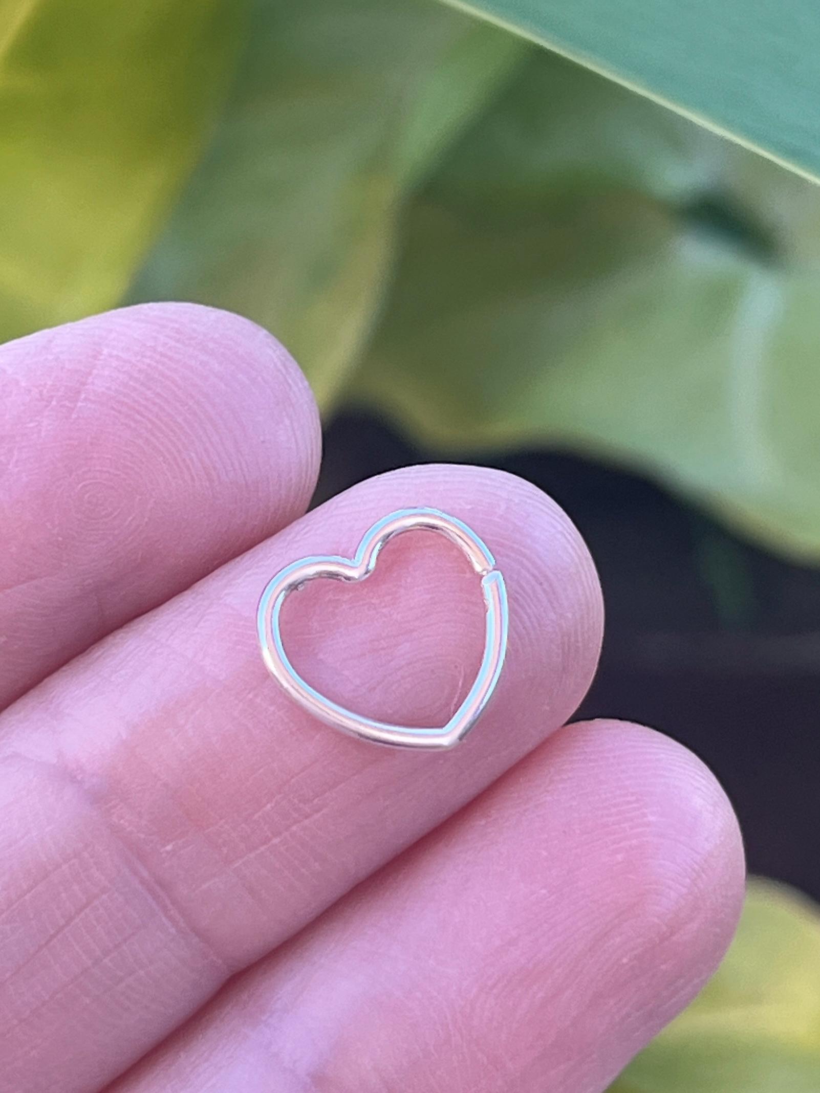 Orecchino a Cerchio Piccolo Cuore d'Amore Colorato Per Donne Ragazze Argento Sterling 925 Mini Piccolo Rotondo Sleeper Polsino Cartilagine Promessa Dichiarazione Moda Regali Gioielli San Valentino