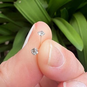 Pendientes de plata de ley con circonita cúbica para la nariz / Piedra transparente de 3 mm (juego de 2)