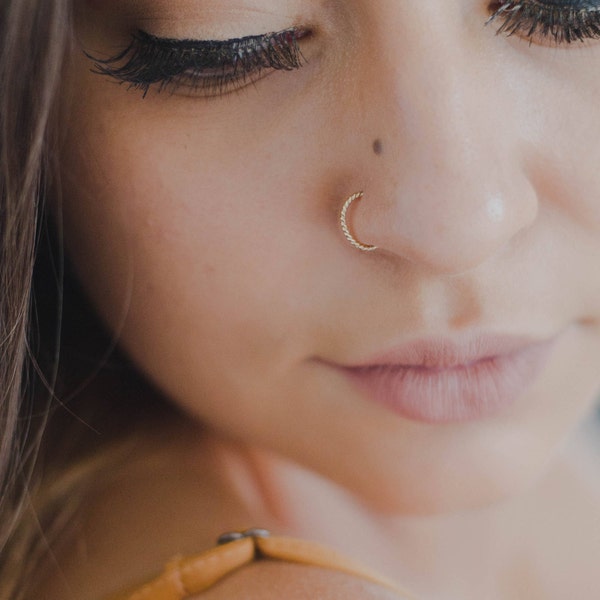 Twisted Nose Ring, Small 21g Hoop Nose Ring, Cartilage Braid Wire Rook Snug Fit Hoop, Helix Cuff Hoop, Nose Piercing, Gold Twisted Rope Hoop