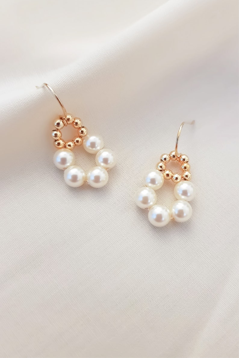 Pearl Earrings, Gold Earrings, Gold and White, Circle Earrings - Etsy