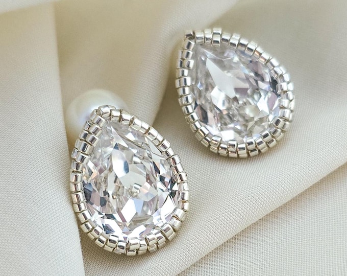 Featured listing image: Pluie Classic Studs | Silver
