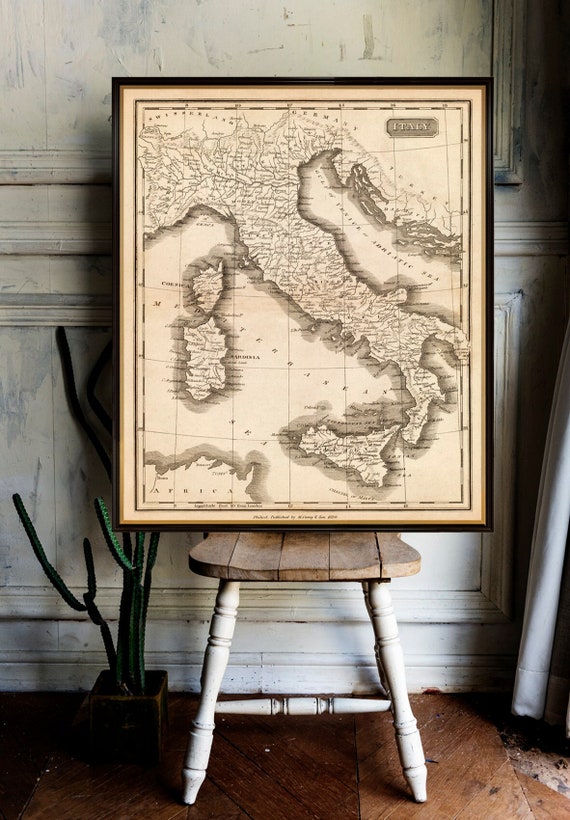 Antique map of Italy, old map of Italy with a wonderful patina,fine print for wall decor