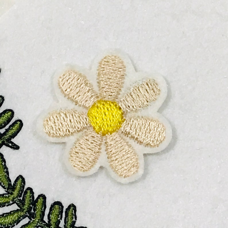 Mini Daisy Embroidery Design Small Daisy Machine Embroidery Etsy