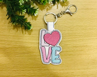Love Snap Tab Embroidery Design, In The Hoop ITH Machine Embroidery Designs, Keychain Keyholder Embroidery, Valentine Embroidery Design
