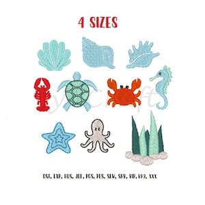 Peut inclure: Un ensemble de 10 motifs de broderie représentant différentes créatures marines et objets, notamment un hippocampe, un crabe, une tortue, une étoile de mer, des coquillages et des algues. Les motifs sont de différentes couleurs, notamment bleu, vert, rouge et orange. Le texte "4 SIZES" est en haut de l'image. Le texte "DST, EXP, HUS, JEF, PCS, PES, SEW, SHV, VIP, VP3, XXX" est en bas de l'image.