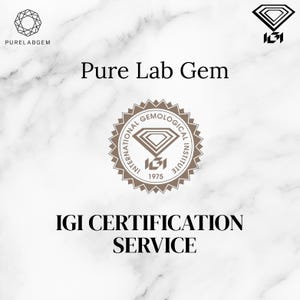 Peut inclure: Fond marbré avec le texte "Pure Lab Gem" et "IGI CERTIFICATION SERVICE" en noir. Un sceau circulaire indique "INTERNATIONAL GEMOLOGICAL INSTITUTE 1975". Des logos en forme de diamant sont également présents.