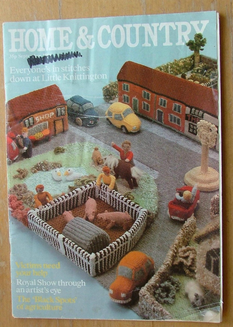 LITTLE KNITTINGTON village toy knitting pattern by Georgina Manvell pdf download image 5