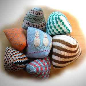 PLAY BALLS  toy knitting pattern for babies by Georgina Manvell pdf download