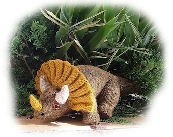 TONY TRIPLEHORN ( Triceratops dinosaur) toy knitting pattern by Georgina Manvell pdf download