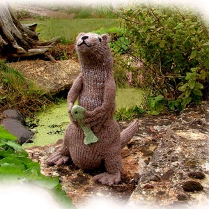 MR OTTER  toy knitting pattern by Georgina Manvell