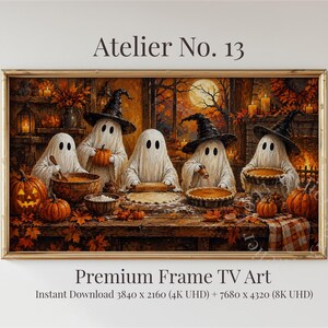 Könnte beinhalten: Ein gerahmtes digitales Kunstwerk mit dem Titel Atelier No. 13 zeigt fünf weiße Geister mit schwarzen Hexenhüten beim Backen in einer rustikalen Küche. Die Szene enthält Kürbisse, Schüsseln und Kuchen auf einem Holztisch. Text: Premium Frame TV Art.