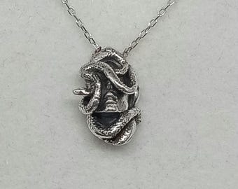 Oxiderat sterlingsilver Medusa-halsband, mytologiskt ormhänge, gotiska grekiska smycken