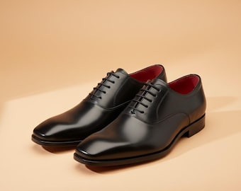 Elegantes zapatos Oxford de cuero negro para hombre: calzado formal de lujo