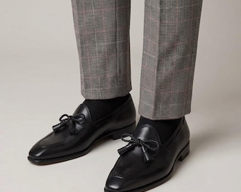 Handgefertigte schwarze Herren-Slipper aus Leder mit Quasten | Klassische, geflochtene, elegante Slipper zum Hineinschlüpfen