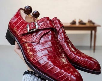 Zapatos de vestir de lujo hechos a mano de piel de cocodrilo roja con doble hebilla para hombre.