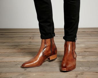 Botas Chelsea de piel color canela hechas a mano para hombre: elegantes botines estilo western.
