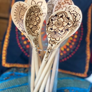 Freehand mehndi design pyrography kitchen spoon