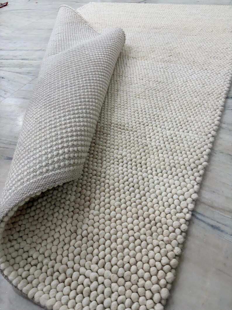Nubby Rugs Magic Chunky Loop Wool Rug in Ivory - Hand-woven Soft Textured Pebble ...