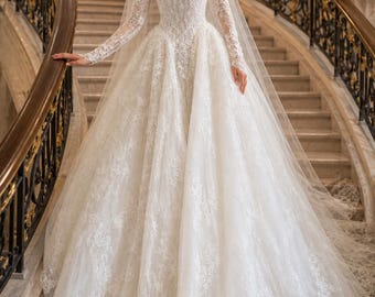 Modest Wedding Dress, Lace Wedding Dress, Strapless Princess Bridal Gown, Detachable Sleeves, Pearl Details brautkleid, Reception Dress