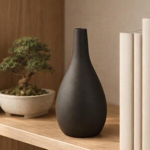 Matte Black Teardrop Keramikvase | Minimalistische moderne Keramik Vase | Skandinavische Dekoration