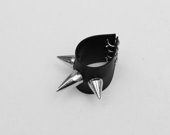 Thistle Spike Ring Matt Black