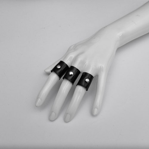 DOTZ Star Dusters Black Glossy PVC Tube Rings set of three