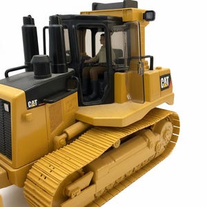 Caterpillar Diecast Masters / Leksaksbandstraktor bild 3