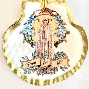 Handmade Decoupage Virgin Mary Forget-Me-Nots SeaShell Keychain/Purse/Bag Clips 18K Gold Christian
