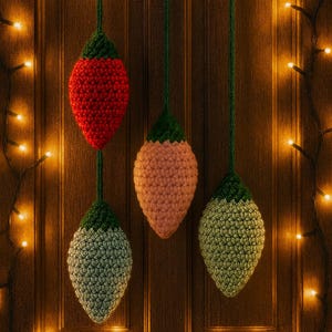 Crochet Light Garland Pattern – C9 Vintage Bulb Ornaments, Festive String Decor, PDF with Step-by-Step
