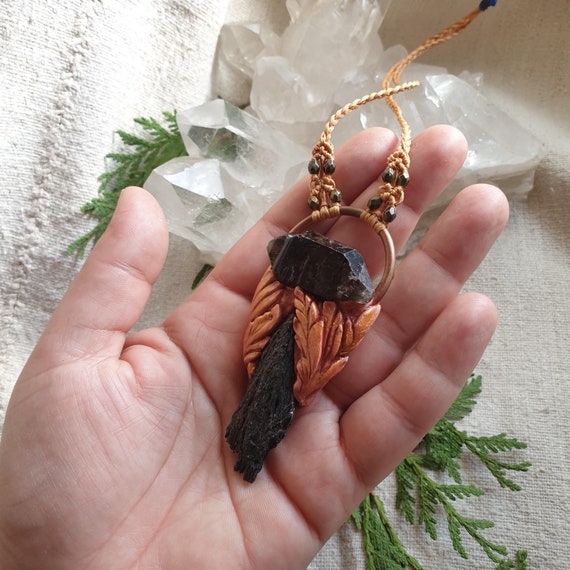 dark brown crystal tan gemstones