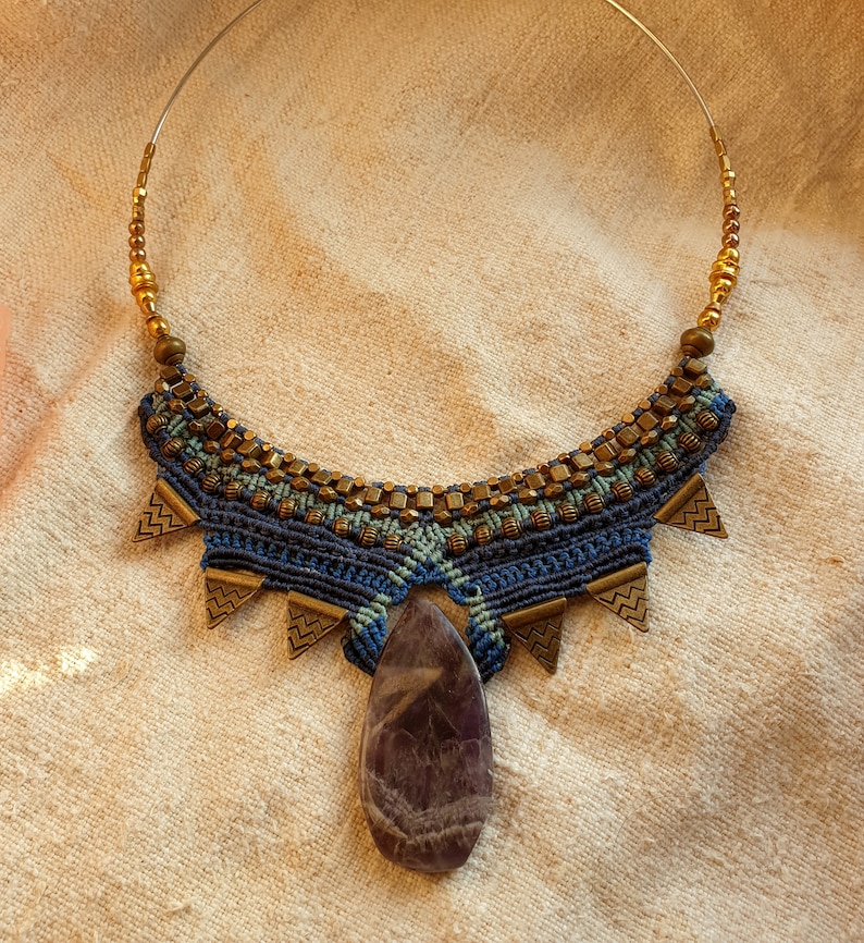 amethyst macrame necklace