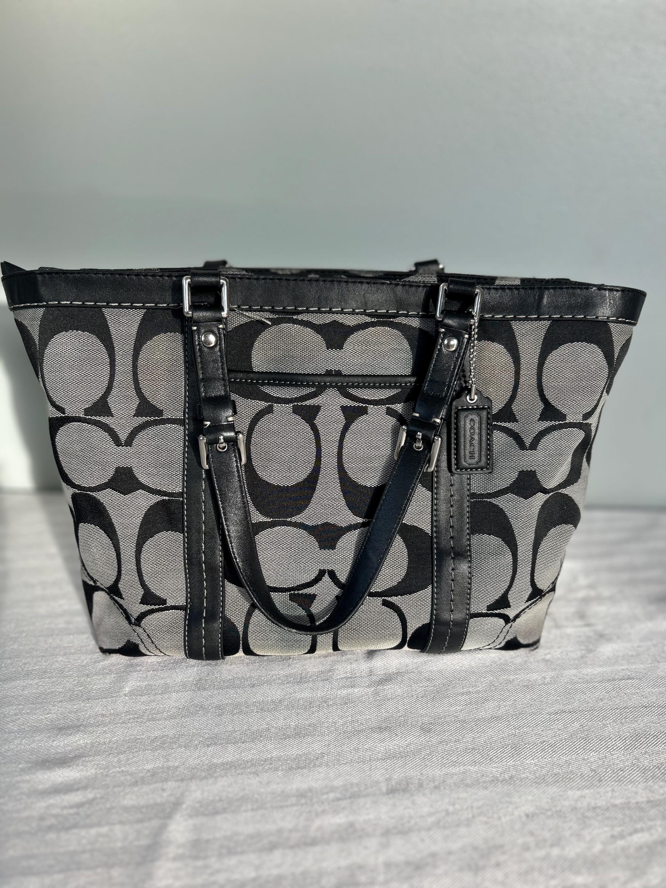 バッグ COACH Vintage Leather Black Shoulder Bag Coach Vintage Black Station Leather Crossbody Bag Shoulder Bag