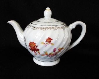 Toscany White Tea Pot/Fine China/Japan/Tea Party/Gift/2 Cup/Rose and Gold Floral Pattern